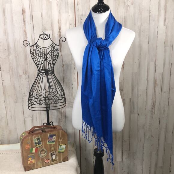 NWOT 100% Pashmina Scarves Red and Blue Set Of  2 - Picture 3 of 7